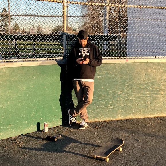 Meet your Posher, Brett - Picture 1 of 1